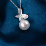 Luxurious Butterfly and Pearl Pendant Necklace